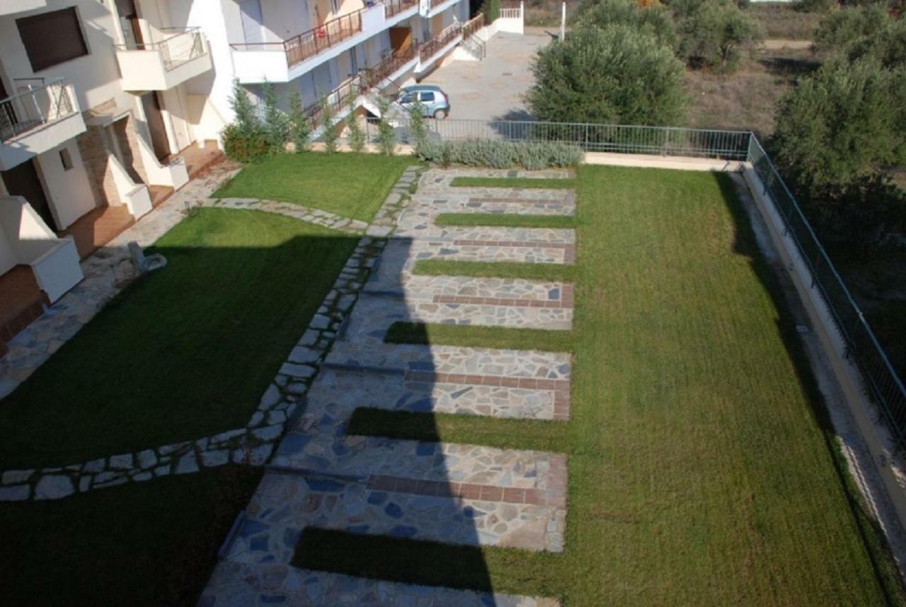 Alexandros Maisonettes Nea Moudania Zewnętrze zdjęcie